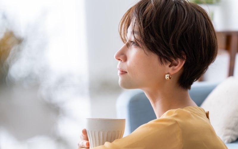 ショートカットの女性