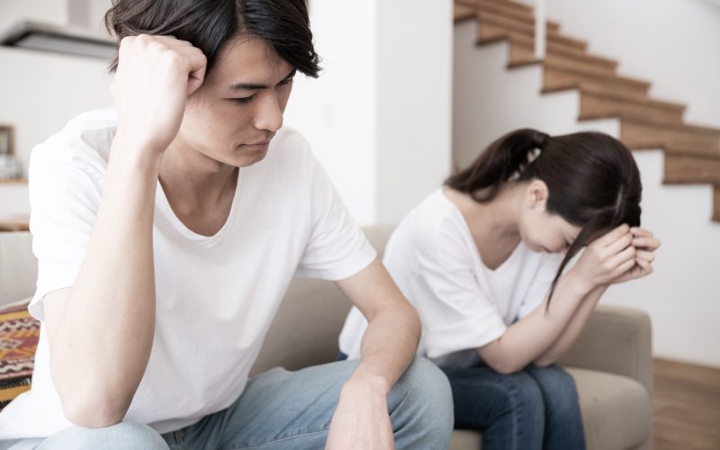 旦那の不倫が発覚！離婚？再構築？妻が取るべき行動とその後の対処法